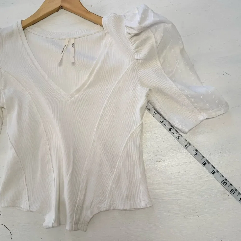 By Anthropologie Puff-Sleeve Structured V-Neck Tee Blouse T-Shirt Ribbed XS